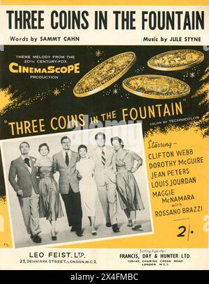 Spartiti per CLIFTON WEBB DOROTHY McGuire LOUIS JOURDAN MAGGIE McNamara ROSSANO BRAZZI e JEAN PETERS in TRE MONETE NELLA FONTANA 1954 regista JEAN NEGULESCO romanzo John H. Secondari sceneggiatura John Patrick costumi designer di Dorothy Jeakins musica Victor Young produttore Sol C. Siegel Twentieth Century Fox Foto Stock