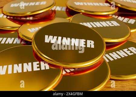 Vincitore. Vincitore. Distintivi dorati che si trovano sul tavolo con il messaggio vincitore . Sfida, successo, trofeo, premio. Illustrazione 3D badge007s030 Winner Foto Stock