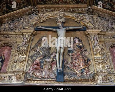 AVEIRO, PORTOGALLO - APRILE 25 2024 Museo cittadino di Santa Joana, prima conosciuto come il Convento di Gesù all'interno di Aveiro Foto Stock