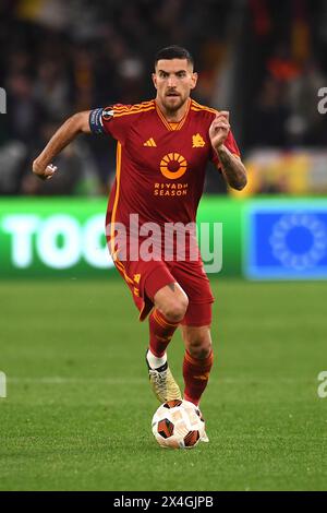 Lorenzo Pellegrini dell'AS Roma durante la partita di calcio di Europa League tra AS Roma e Bayer Leverkusen allo stadio Olimpico di Roma, 2 maggio 2024. Foto Stock