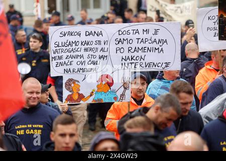 Zagabria, Croazia. 3 maggio 2024. Il coordinamento dei sindacati e delle associazioni dei vigili del fuoco professionisti ha organizzato una protesta dei vigili del fuoco, a Zagabria, Croazia, il 3 maggio 2024. Foto: Sanjin Strukic/PIXSELL credito: Pixsell/Alamy Live News Foto Stock