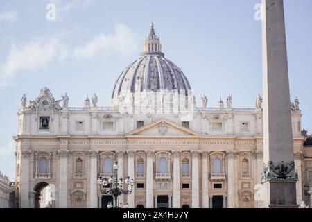 Vista di piazza San Pietro in Vaticano, Roma Foto Stock