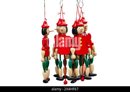 pinocchio in legno isolato su sfondo bianco Foto Stock