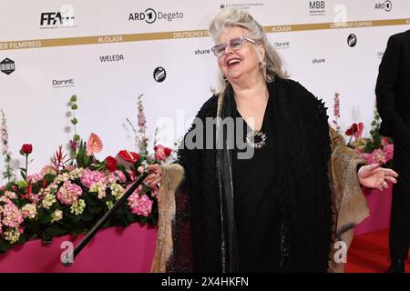 Berlino, Germania. 3 maggio 2024. L'attrice Hanna Schygulla partecipa alla cerimonia del German Film Award. Il Lola è uno dei premi più importanti del settore. Crediti: Christoph Soeder/dpa/Alamy Live News Foto Stock