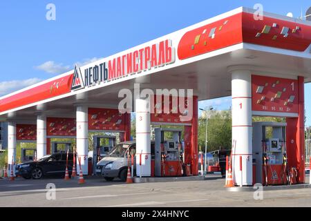 Mosca, Russia - 1° maggio. 2024. Neftmagistral - distributore di benzina e gasolio Foto Stock