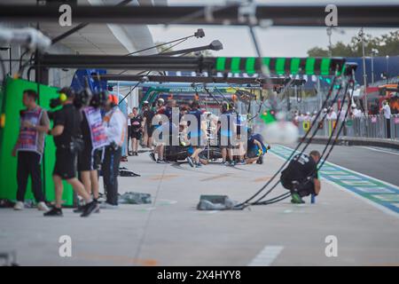 Miami Gardens, Florida, Stati Uniti. 3 maggio 2023. 2 Logan Sargeant (USA) Williams Racing, Gran Premio di F1 di Miami all'autodromo di Miami a Miami Gardens, Florida, USA. Crediti: Yaroslav Sabitov/YES Market Media/Alamy Live News. Foto Stock