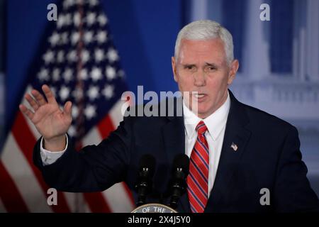 Il vicepresidente Mike Pence parla al ritiro del Congresso Repubblicano a Philadelphia il 26 gennaio 2017. Foto Stock