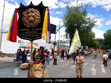 CUENCA PARADE 160° ANNIVERSARIO BENIGNO MALO Cuenca, Ecuador 3 maggio 2024 questa mattina il viale Fray Vicente Solano è stato testimone della sfilata delle bande belliche degli ex allievi delle scuole centenarie di tutto l'Ecuador la Scuola Benigno Malo, pilastro del panorama educativo di Cuenca, celebra il suo 160° anniversario nella formazione di generazioni di giovani, pilastro del panorama educativo di Cuenca, celebra il suo 160° anniversario nella formazione di generazioni di giovani foto Boris Romoleroux SOI CUENCA PARADE 160° ANNIVERSARIO BENIGNOMALO f5290ae0275e0cbbe375f66 Foto Stock