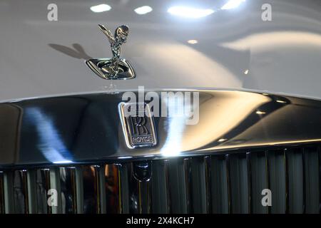 Toronto, ON, Canada – 20 aprile 2024: Visualizza il logo della Rolls Royce Foto Stock