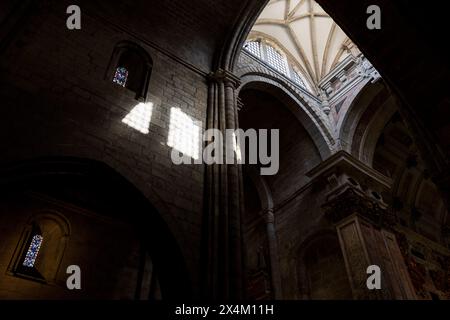 Porto, Portogallo - 03 aprile 2023: Interno di sé do Porto Foto Stock