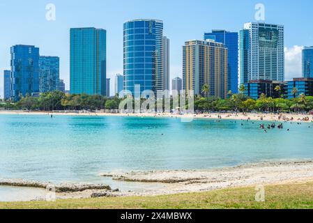 Scenario della spiaggia di Waikiki sull'isola di Oahu nelle Hawaii, stati uniti Foto Stock