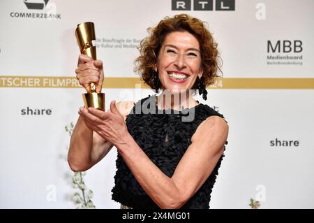 Adele Neuhauser bei der 74. Verleihung des Deutschen Filmpreises 2024 im Theater am Potsdamer Platz. Berlino, 03.05.2024 *** Adele Neuhauser alla 74° cerimonia dei German Film Awards 2024 al Theater am Potsdamer Platz Berlin, 03 05 2024 foto:Xn.xKubelkax/xFuturexImagex filmpreis2024 4381 Foto Stock