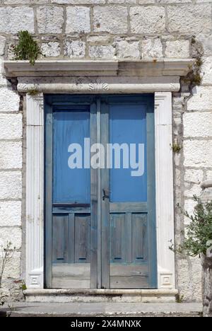 Porta della casa del Capitano a Orebic, Dalmazia, penisola Peljesac, Croazia Foto Stock