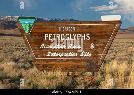 Cartello d'ingresso, Hickison Petroglyphs Recreation area, Mount Lewis District Bureau of Land Management, Nevada Foto Stock