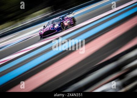 97 BERRY Martin (sgp), HANAFIN Lorcan (gbr), ADAM Jonathan (gbr), Grid Motorsport by TF, Aston Martin Vantage AMR LMGT3, azione durante il 2° round dell'European le Mans Series 2024 sul circuito Paul Ricard dal 3 al 5 maggio 2024 a le Castellet, Francia - Photo Marc de Mattia/DPPI credito: DPPI Media/Alamy Live News Foto Stock