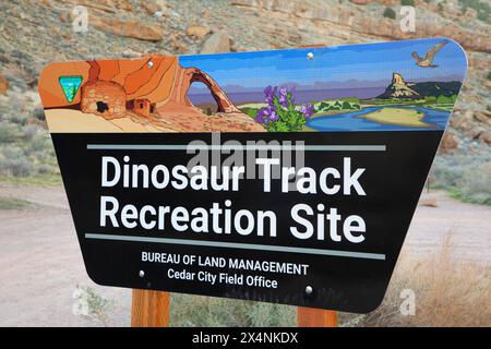 Cartello d'ingresso, Dinosaur Track Recreation Site, Cedar City Bureau of Land Management, Utah Foto Stock