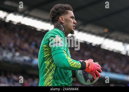 Manchester, Regno Unito. 4 maggio 2024. Ederson of Manchester City durante la partita di Premier League Manchester City vs Wolverhampton Wanderers all'Etihad Stadium, Manchester, Regno Unito, 4 maggio 2024 (foto di Mark Cosgrove/News Images) a Manchester, Regno Unito il 5/4/2024. (Foto di Mark Cosgrove/News Images/Sipa USA) credito: SIPA USA/Alamy Live News Foto Stock