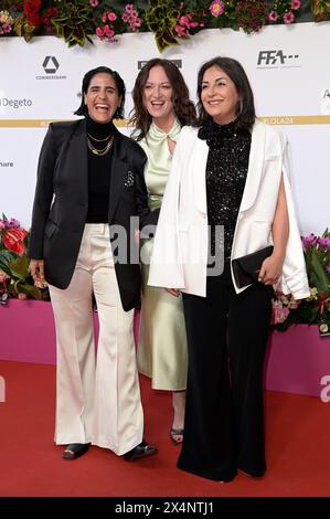 Tonno Tekkal, Natalia Wörner und Düzen Tekkal bei der 74. Verleihung des Deutschen Filmpreises 2024 im Theater am Potsdamer Platz. Berlino, 03.05.2024 Foto Stock