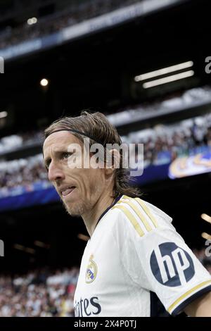 Madrid, Spagna. 4 maggio 2024. Stadio Santiago Bernabéu MADRID, SPAGNA - 04 MAGGIO: Luka Modric del Real Madrid durante la partita della Liga 2023/24 tra il Real Madrid e Cadice allo stadio Santiago Bernabeu. (Foto di Guillermo Martinez) GM (Guillermo Martinez/SPP) credito: SPP Sport Press Photo. /Alamy Live News Foto Stock