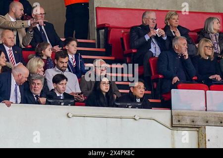 Sunderland, Regno Unito. 4 maggio 2024. Dejphon Chansiri in tribuna durante la partita Sunderland AFC vs Sheffield Wednesday FC Sky bet EFL Championship allo Stadium of Light, Sunderland, Inghilterra, Regno Unito il 4 maggio 2024 Credit: Every Second Media/Alamy Live News Foto Stock