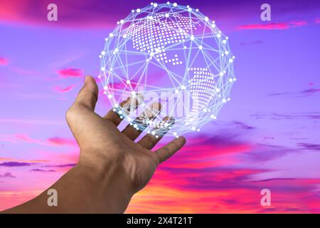 Età della tecnologia persone, l'uso della tecnologia nell'era moderna, interconnessione tramite rete internet, comunicazione con Internet, comunicazione w Foto Stock