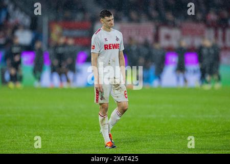 Colonia, Germania. 4 maggio 2024. Calcio: Bundesliga, 1. FC Köln - SC Freiburg, Matchday 32, RheinEnergieStadion. Eric Martel di Colonia dopo la partita. Credito: Rolf Vennenbernd/dpa - NOTA IMPORTANTE: in conformità con i regolamenti della DFL German Football League e della DFB German Football Association, è vietato utilizzare o far utilizzare fotografie scattate nello stadio e/o della partita sotto forma di immagini sequenziali e/o serie di foto video./dpa/Alamy Live News Foto Stock