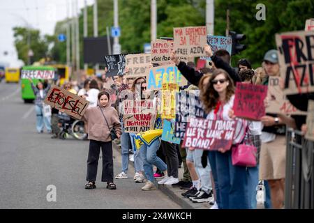 Kiev, Kiev, Ucraina. 5 maggio 2024. Protesta Azovstal libera di familiari e amici di soldati tenuti in prigionia dalla Russia. I soldati si arresero alla Russia il 20 maggio 2022 per salvare vite umane presso le opere di ferro e furto di Mariupol. Alcuni sono stati rilasciati, molti sono ancora detenuti in prigionia russa. (Credit Image: © Andreas Stroh/ZUMA Press Wire) SOLO PER USO EDITORIALE! Non per USO commerciale! Foto Stock