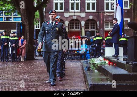 Dodenherdenking op het Domplein a Utrecht. ANP/Hollandse Hoogte Angeliek de Jonge netherlands Out - belgium Out Foto Stock