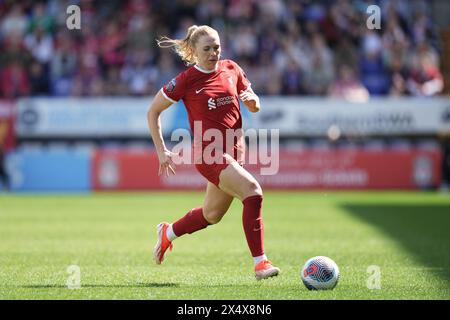 Prenton Park Tranmere il 5 maggio 2024. Liverpool FC vs Manchester United FC Barclays Womens Super League PRENTON PARK TRANMERE INGHILTERRA 5 maggio 2024 Ceri Holland di Liverpool durante la partita di Barclays Women's Super League tra Liverpool FC e ManchesterUnited FC a Prenton Park Tranmere il 5 maggio 2024 a Birkenhead, Inghilterra. (Foto Alan Edwards ) crediti: ALAN EDWARDS/Alamy Live News Foto Stock