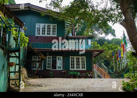 Kadugannawa Estate Rd, Pilimathalawa, Sri Lanka. 10.02.23 cartello all'ingresso della fabbrica di tè Kadugannawa Estate. Foto Stock