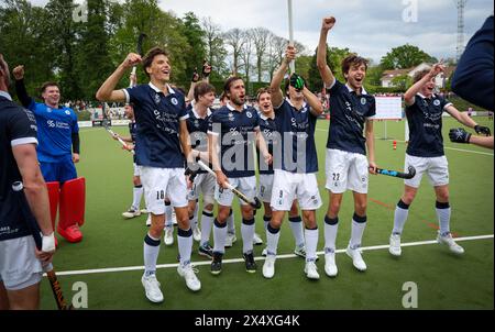 Bruxelles, Belgio. 5 maggio 2024. I giocatori di Gantoise festeggiano dopo aver vinto una partita di hockey tra il Royal Leopold Club e Gantoise, domenica 5 maggio 2024, a Bruxelles, una partita di ritorno nelle semifinali dei play-off del campionato belga di hockey di prima divisione. BELGA PHOTO VIRGINIE LEFOUR credito: Belga News Agency/Alamy Live News Foto Stock