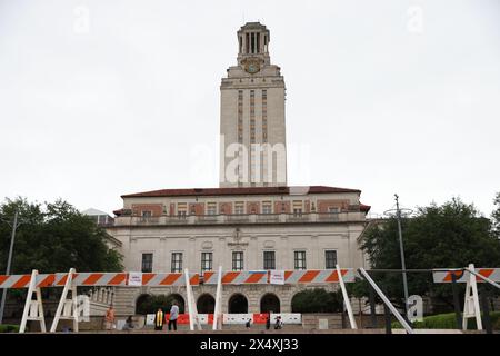 Austin, Stati Uniti. 5 maggio 2024. L'Università del Texas chiude parte del campus durante le proteste del 5 maggio 2024 ad Austin, Texas. (Foto di: Stephanie Tacy/Sipa USA) credito: SIPA USA/Alamy Live News Foto Stock