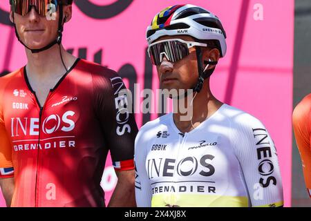 Jhonatan Narvaez dell'Ecuador e del Team INEOS Granatieri visti prima del 107° giro d'Italia 2024, tappa 1, una tappa di 140 km da Venaria reale a Torino. La 107esima edizione del giro d'Italia, che percorrerà un totale di 3400,8 km, parte da Veneria reale vicino a Torino il 4 maggio 2024 e terminerà a Roma. Foto Stock