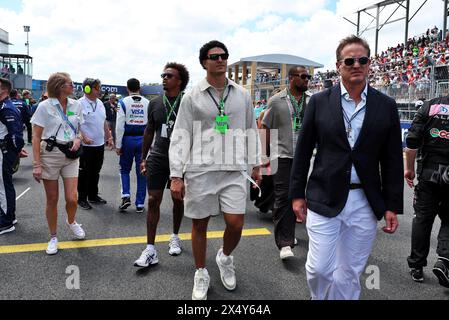 Miami, Stati Uniti. 5 maggio 2024. VIP griglia. Formula 1 World Championship, Rd 6, Miami Grand Prix, domenica 5 maggio 2024. Autodromo internazionale di Miami, Miami, Florida, Stati Uniti. Crediti: James Moy/Alamy Live News Foto Stock