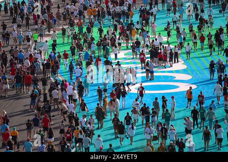 Miami, Etats Unis. 6 maggio 2024. Atmosfera dei tifosi durante il Gran Premio di Formula 1 Crypto.com di Miami 2024, 6° round del Campionato del mondo di Formula 1 2024 dal 3 al 5 maggio 2024 sull'autodromo Internazionale di Miami, a Miami, Stati Uniti d'America - foto Eric Alonso/DPPI Credit: DPPI Media/Alamy Live News Foto Stock