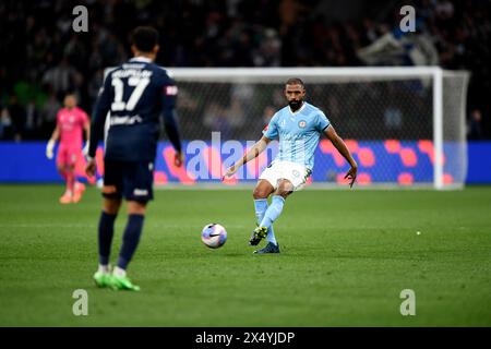 MELBOURNE, AUSTRALIA. 5 maggio 2024. Nella foto: Il difensore del Melbourne City, il francese Samuel Souprayen (26), in azione alle finali di eliminazione del calcio A Leagues, Melbourne Victory FC contro Melbourne City FC al Melbourne's AAMI Park. Crediti: Karl Phillipson/Alamy Live News Foto Stock