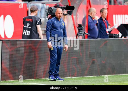 UTRECHT, 05-05-2024 , Stadio Galgenwaard, calcio, eredivisie olandese, stagione 2023 / 2024, durante la partita FC Utrecht - Vitesse, Vitesse assistente allenatore allenatore allenatore Nicky Hofs Foto Stock