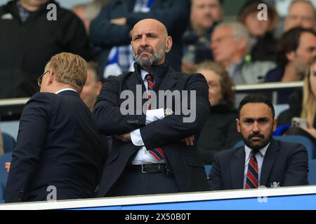 Brighton e Hove, Regno Unito. 5 maggio 2024. Aston Villa Presidente delle operazioni calcistiche Ramón Rodriguez Verdejo "Monchi". Durante la partita di Premier League all'AMEX Stadium, Brighton e Hove. Il credito per immagini dovrebbe essere: Paul Terry/Sportimage Credit: Sportimage Ltd/Alamy Live News Foto Stock