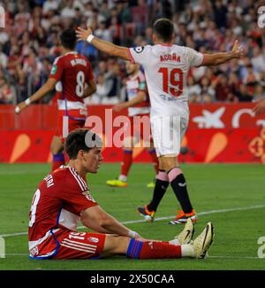 Siviglia, Spagna. 5 maggio 2024. Spagna la Liga partita di calcio Siviglia vs granada al Ramon Sanchez Pizjuan Stadium di Siviglia, 05 maggio 2024 JORNADA 34LIGA EA SPORTS ESTADIO SANCHEZ PIZJUAN SEVILLA FC-GRANADA CF 900/Cordon Press crediti: CORDON PRESS/Alamy Live News Foto Stock