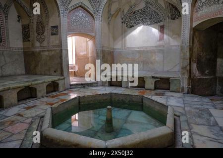 Shiraz, Iran - 16 marzo 2024: Bath House Inside the Arg of Karim Khan è una cittadella situata a Shiraz, Iran. Foto Stock