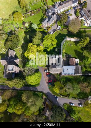 Chiesa di Santa Maria Vergine, e il Castello, St Briavels, Foresta di Dean, Gloucestershire. REGNO UNITO Foto Stock