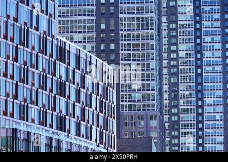 New York, Stati Uniti. 2 aprile 2023. Scene di strada, edifici. Crediti: Nidpor/Alamy Live News Foto Stock