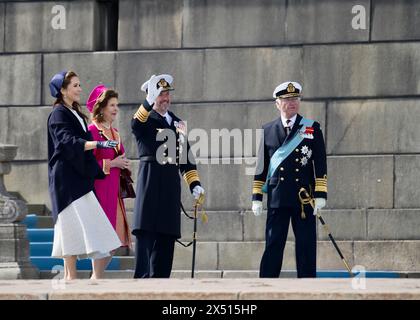 STOCCOLMA, SVEZIA - 6 MAGGIO 2024: Re Federico X e la regina Maria di Danimarca arrivano a Stoccolma durante la prima visita di Stato come re e regina. Foto Stock