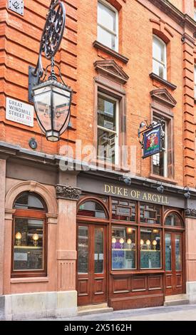 Casa pubblica e ristorante Duke of Argyll, Great Windmill Street, Londra, Inghilterra. Foto Stock