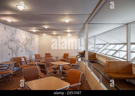 Ricreato Cabin Lounge di Zeppelin Hindenburg, Zeppelin Museum, Friedrichshafen, Germania Foto Stock