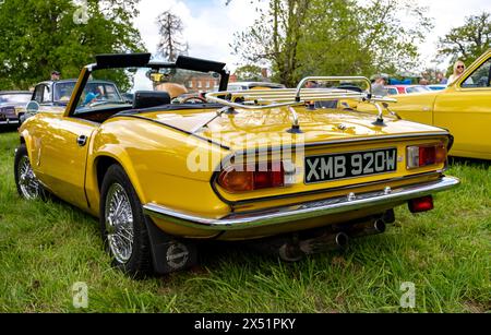 Earsham, Norfolk, Regno Unito – 5 maggio 2024. Classic 1980 Triumph Spitfire in mostra al pubblico in occasione di un rally di auto d'epoca Foto Stock