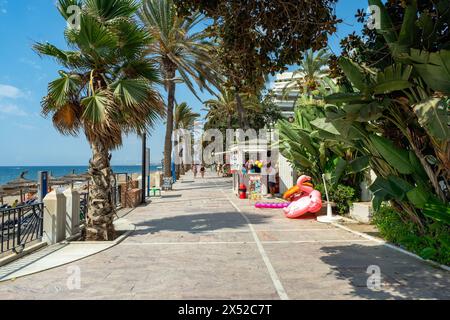 Marbella, Spagna - 6 settembre 2019: Paseo Maritimo 2/2 Foto Stock