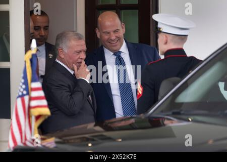 Washington, Vereinigte Staaten. 5 aprile 2024. Re Abd Allah II di Giordania parte dopo aver incontrato il presidente degli Stati Uniti Joe Biden alla Casa Bianca di Washington, DC, il 6 maggio 2024. Crediti: Chris Kleponis/CNP/dpa/Alamy Live News Foto Stock