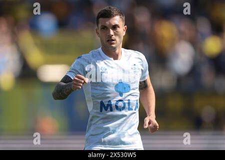 Modena, Italia. 5 maggio 2024. Gabriel Tadeu Strefezza Rebelato di Como durante la partita di serie B allo Stadio Alberto Braglia, Modena. Il credito per immagini dovrebbe essere: Jonathan Moscrop/Sportimage Credit: Sportimage Ltd/Alamy Live News Foto Stock