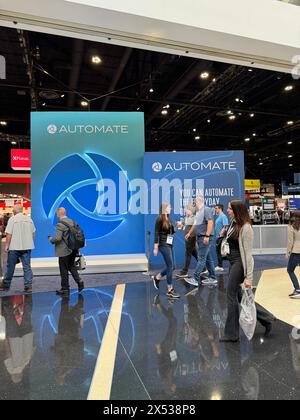 Chicago, USA 6 maggio 2024 AUTOMATE, la più grande vetrina di automazione basata su soluzioni Foto Stock